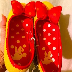 Rare find!  Disney store Minnie Mouse shoes!